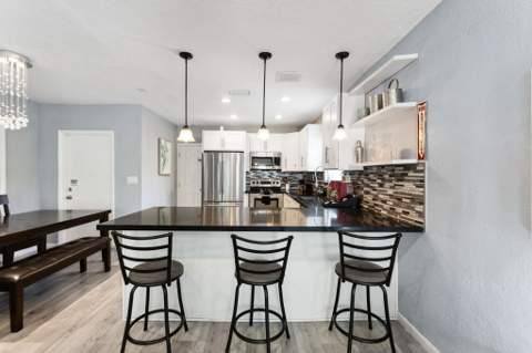 1631 N Andrews Square, Fort Lauderdale FL - photo 7 of 35