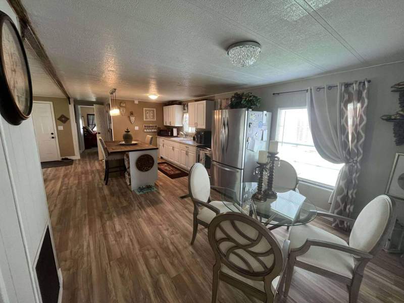 2 bedroom Manufactured Home at 15 La Costa Lane, Spanish Lakes Golf Village, Port St. Lucie — photo 3