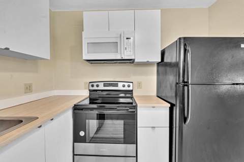 365 Flanders #H, Delray Beach FL - photo 6 of 56