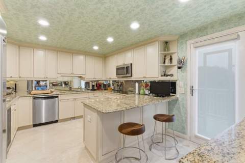 100 Royal Palm Way #F4, Palm Beach FL - photo 23 of 28