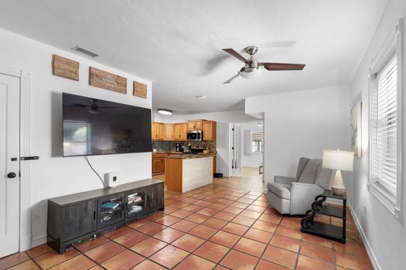 3 bedroom Single Family Residence at 3101 Glenwood Road, Mackle Park 1st Add, West Palm Beach — photo 5