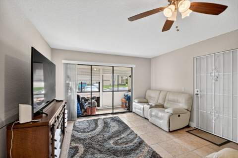 815 Sky Pine Way #B1, Greenacres FL - photo 7 of 42