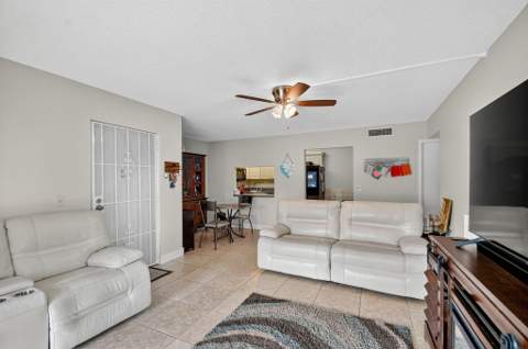815 Sky Pine Way #B1, Greenacres FL - photo 13 of 42