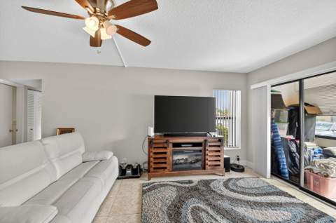 815 Sky Pine Way #B1, Greenacres FL - photo 12 of 42