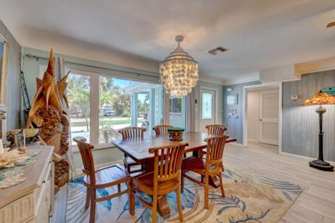 1927 Cypress Avenue, Fort Pierce FL - photo 7 of 85