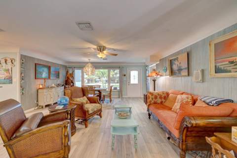 1927 Cypress Avenue, Fort Pierce FL - photo 24 of 85
