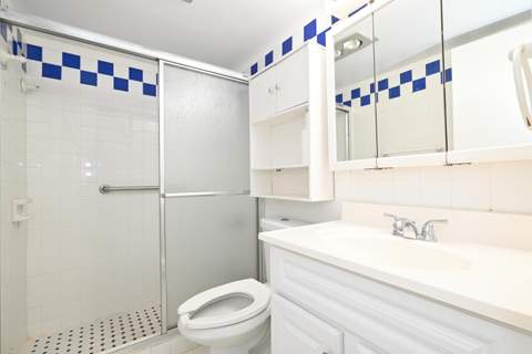 102 Coventry E #102, West Palm Beach FL - photo 10 of 19