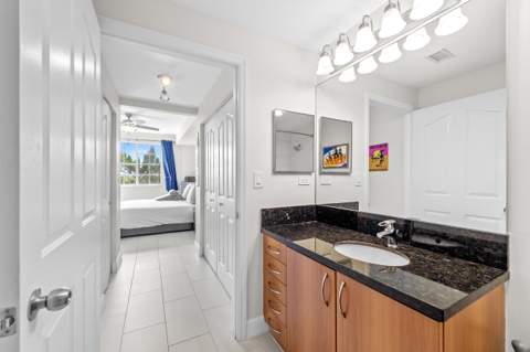 255 NE 3rd Avenue #2401, Delray Beach FL - photo 17 of 31