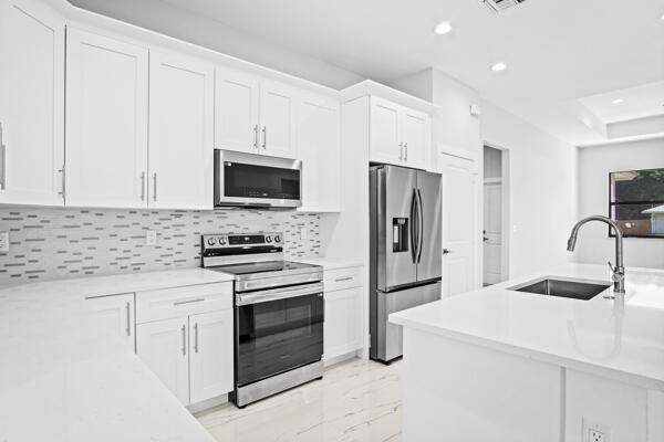 3 bedroom Single Family Residence at 4709 Seagrape Drive, Indian River Estates Unit 7, Fort Pierce — photo 4