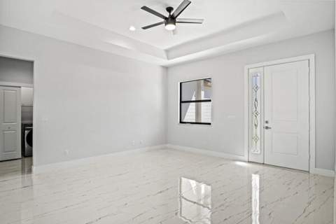 4709 Seagrape Drive, Fort Pierce FL - photo 9 of 33
