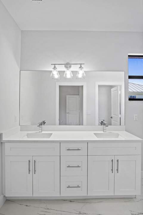 4709 Seagrape Drive, Fort Pierce FL - photo 11 of 33