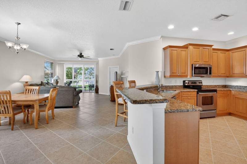 3 bedroom Condominium at 23269 Carolwood Lane #201, Pines Of Boca Barwood Condo, Boca Raton — photo 5