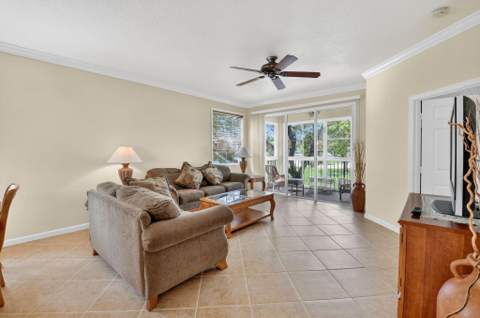 23269 Carolwood Lane #201, Boca Raton FL - photo 10 of 32