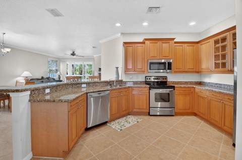 23269 Carolwood Lane #201, Boca Raton FL - photo 14 of 32