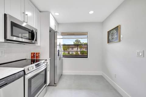 7898 Eastlake Drive #7d, Boca Raton FL - photo 13 of 51