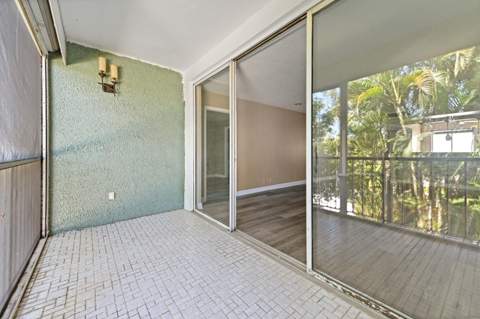 4080 Tivoli Court #202, Lake Worth FL - photo 12 of 28