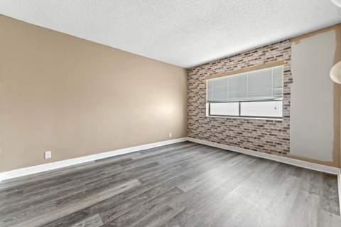 4080 Tivoli Court #202, Lake Worth FL - photo 20 of 28