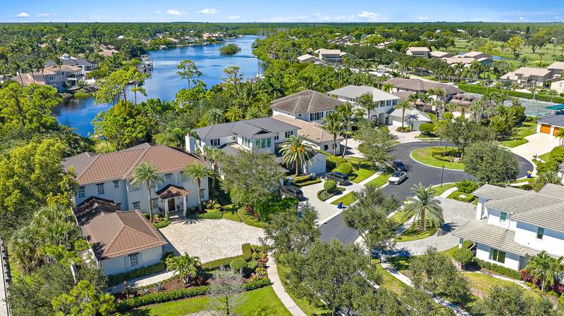 4 bedroom Single Family Residence at 18706 SE St Augustine Way, Old Cypress Pointe, Jupiter — photo 5