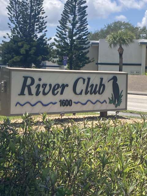 1600 SE Dixie Highway #13-204, starter home for sale in Jensen Beach