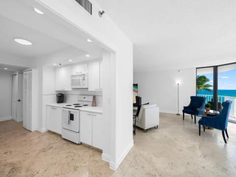 2917 S Ocean Boulevard #304, Highland Beach FL - photo 9 of 40