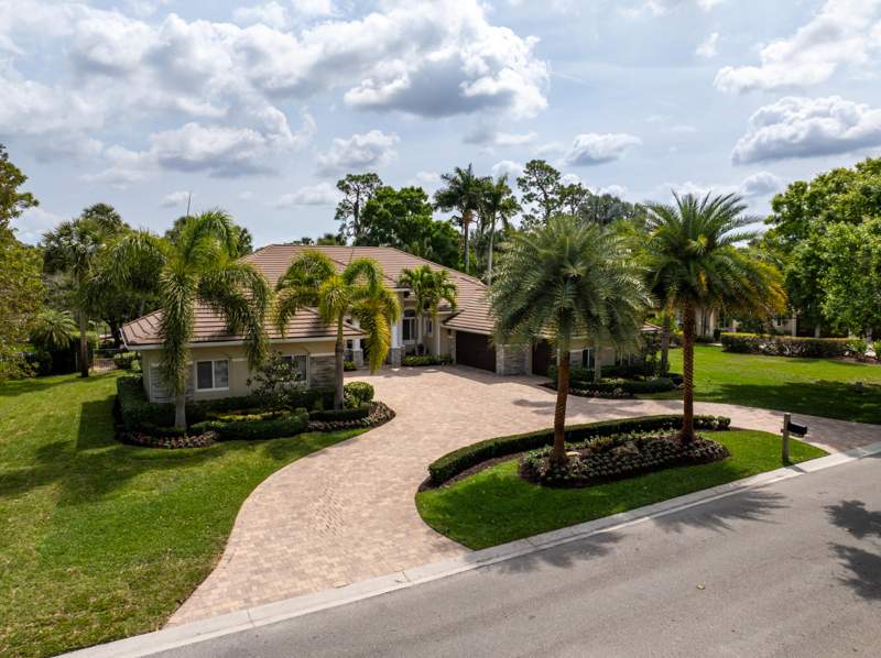 4 bedroom Single Family Residence at 1209 Breakers West Boulevard, Breakers West 16, West Palm Beach — photo 3