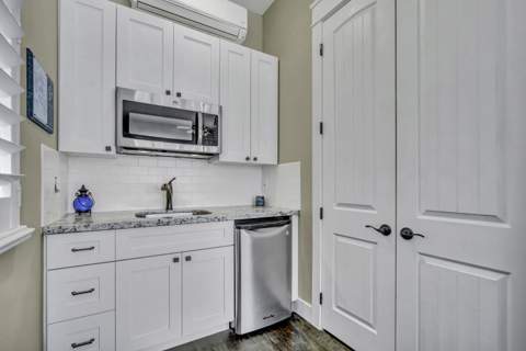 1209 Breakers West Boulevard, West Palm Beach FL - photo 16 of 75