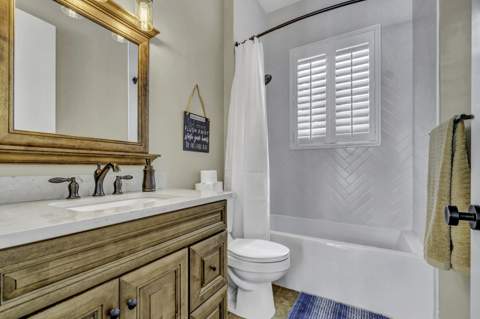 1209 Breakers West Boulevard, West Palm Beach FL - photo 17 of 75