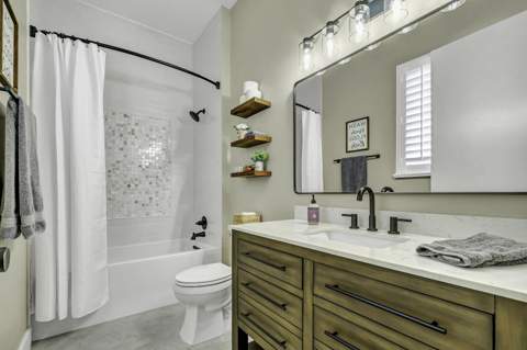 1209 Breakers West Boulevard, West Palm Beach FL - photo 23 of 75