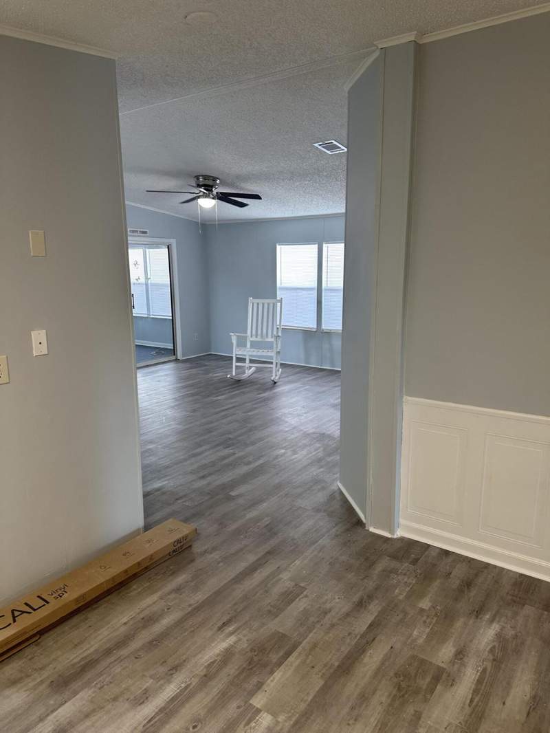 2 bedroom Manufactured Home at 528 Tropical Isles Circle, Tropical Isles, Fort Pierce — photo 5
