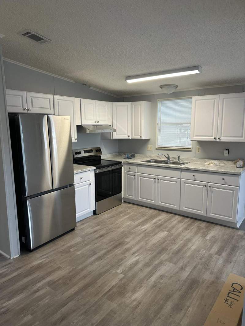 2 bedroom Manufactured Home at 528 Tropical Isles Circle, Tropical Isles, Fort Pierce — photo 3