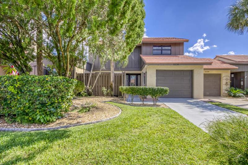 3 bedroom Townhouse at 11135 Oakdale Road, Indian Spring, Boynton Beach — photo 2