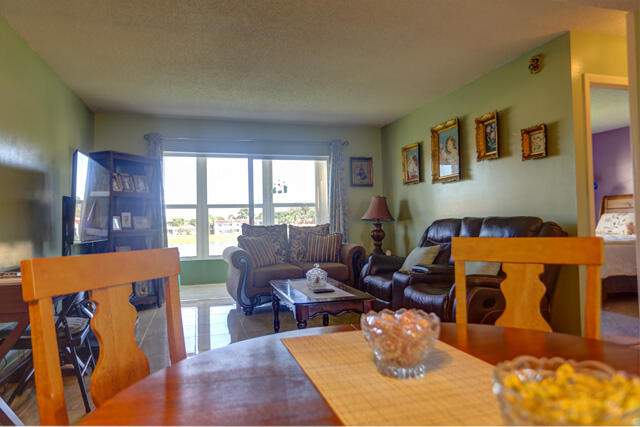 2 bedroom Condominium at 235 Golden River Drive, Golden Lakes Village Condo 12-C, West Palm Beach — photo 2