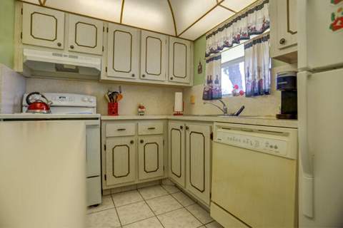 235 Golden River Drive, West Palm Beach FL - photo 15 of 36
