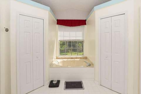 6876 Bronte Circle, Port St. Lucie FL - photo 22 of 53