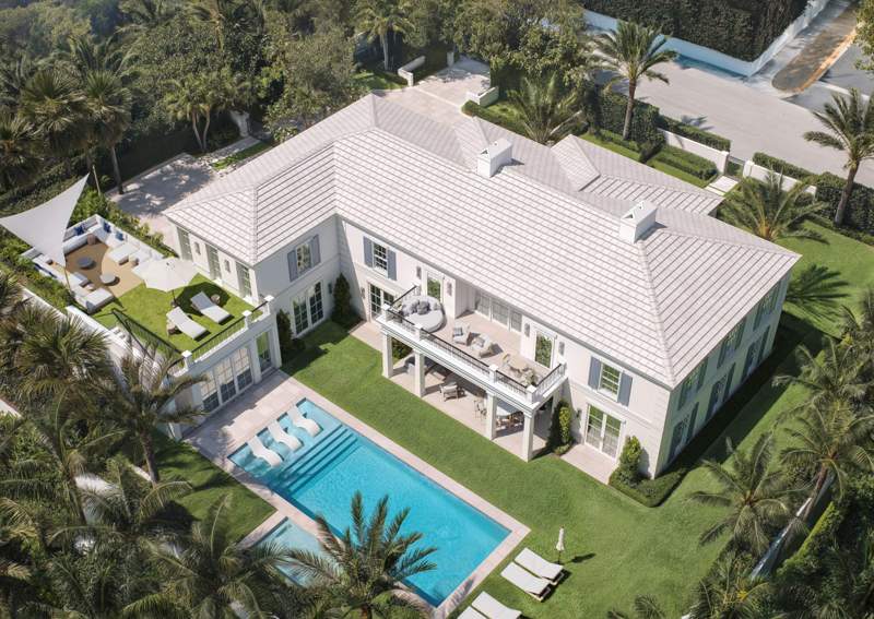 6 bedroom Single Family Residence at 124 Cocoanut Row, Primavera Estates (Lake Front), Palm Beach — photo 2