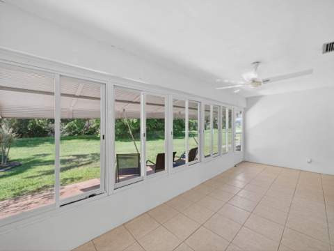 111 Lakes End Drive #B, Fort Pierce FL - photo 11 of 13