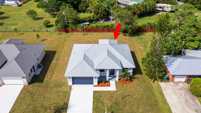 3 bedroom Single Family Residence at 4709 Seagrape Drive, Indian River Estates Unit 7, Fort Pierce — photo 2