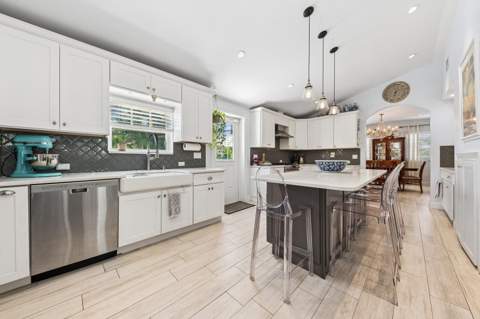 310 Almeria Road, West Palm Beach FL - photo 10 of 69