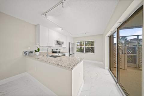 3389 SW Sunset Trace Circle, Palm City FL - photo 13 of 32