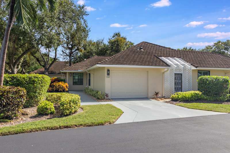 3 bedroom Condominium at 11341 Briarwood Place, Twelve Oaks Condo, North Palm Beach — photo 1