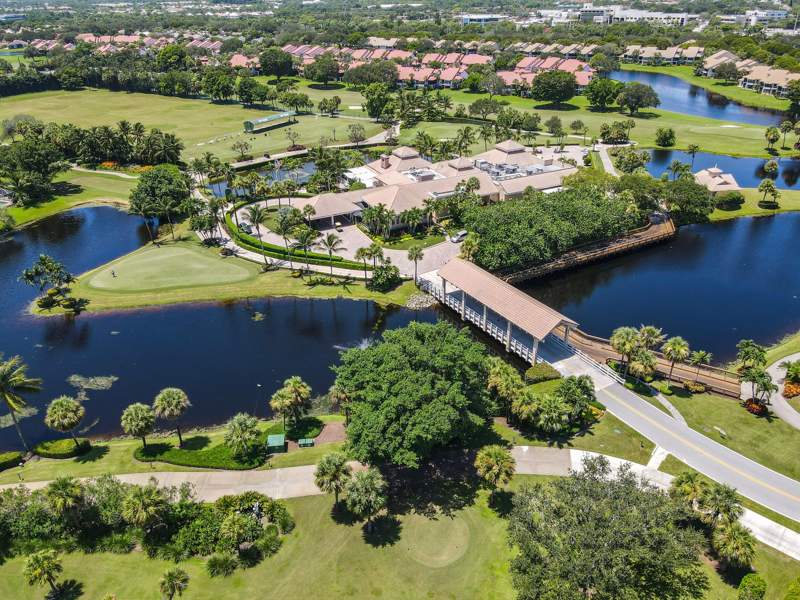 2 bedroom Condominium at 3322 Casseekey Island Road #302, Southporte One At Jonathans Landing Condo, Jupiter — photo 2