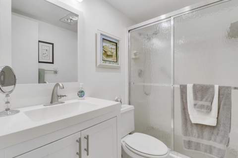 298 SE 6th Avenue #6, Pompano Beach FL - photo 9 of 36