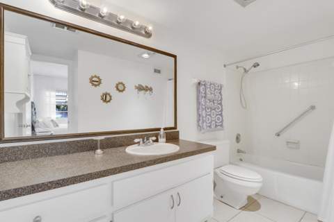 298 SE 6th Avenue #6, Pompano Beach FL - photo 14 of 36