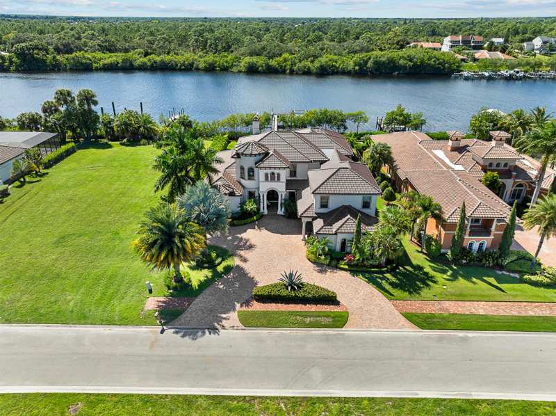 6 bedroom Single Family Residence at 201 SE Fiore Bello, Islands of Ravello, Port St. Lucie — photo 1