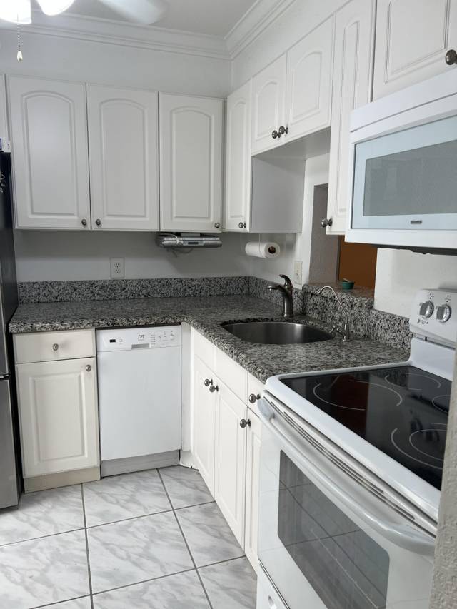 2161 NE 1st Court #102