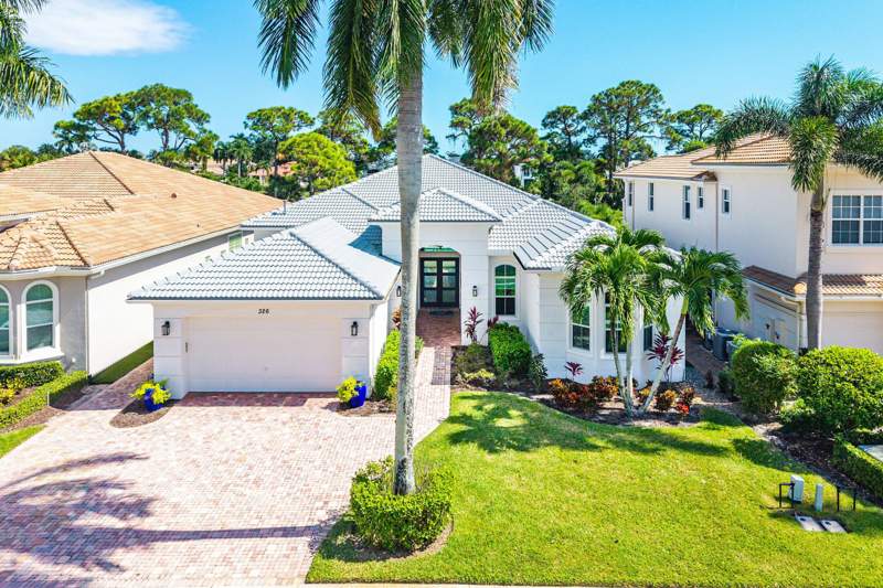 3 bedroom Single Family Residence at 326 Charroux Drive, Frenchmans Reserve, Palm Beach Gardens — photo 2