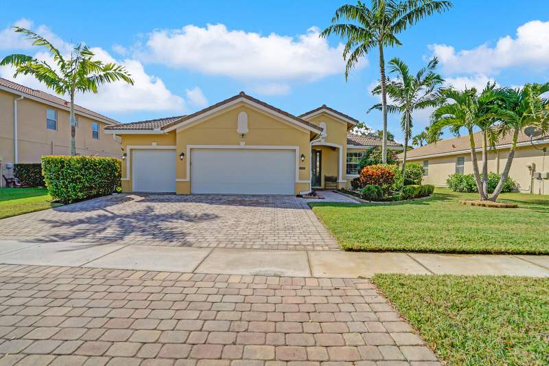4 bedroom Single Family Residence at 9328 Silent Oak Circle, Pioneer Trail Pud, West Palm Beach — photo 2