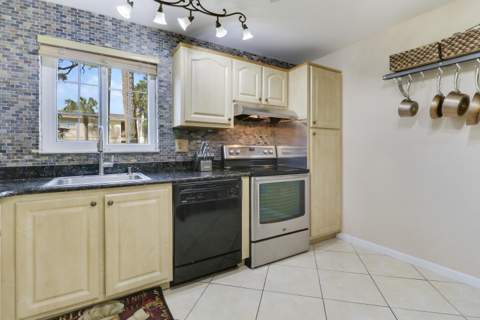 1700 Dover Road #106a, Delray Beach FL - photo 24 of 46