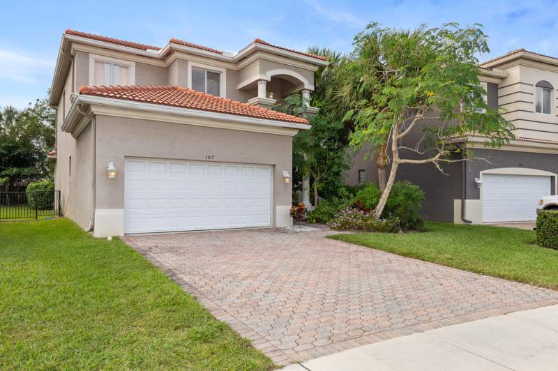 4 bedroom Single Family Residence at 1017 Grove Park Circle, Palmyra Estates, Boynton Beach — photo 2