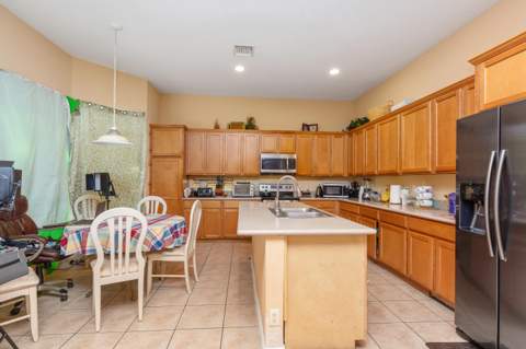 1017 Grove Park Circle, Boynton Beach FL - photo 9 of 24